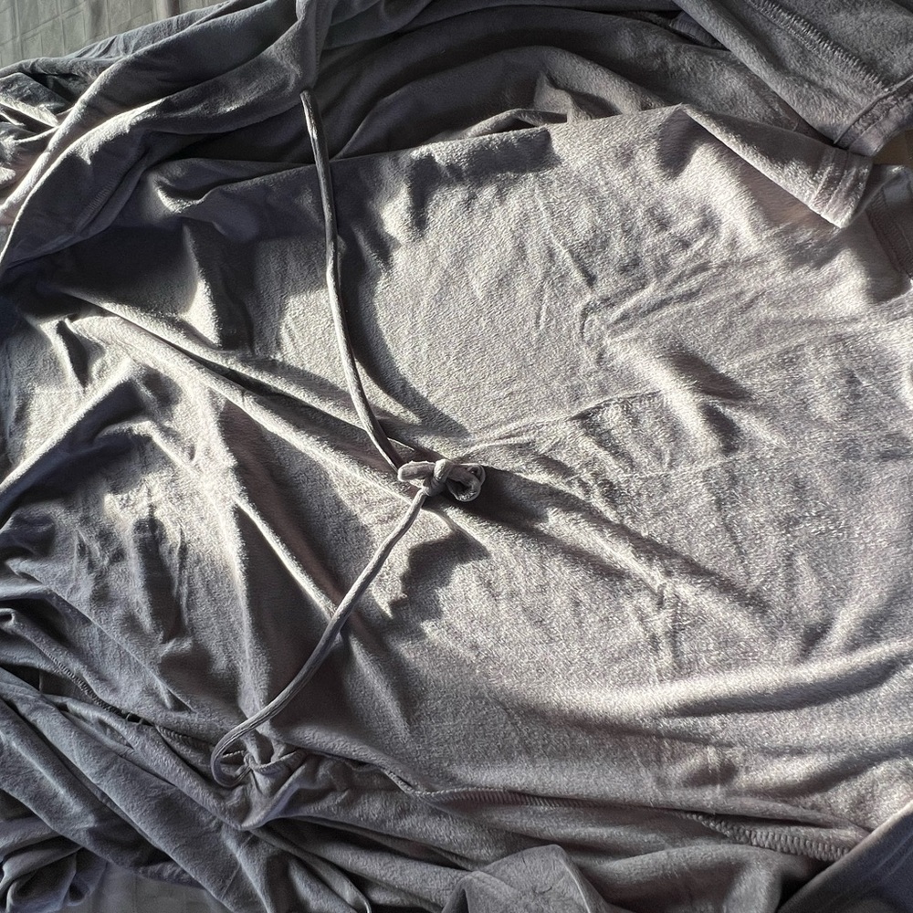 Splendid Women's Velour Super Soft Lightweight Belted Robe JW7 Gray Sz 1X/3X NWT - Picture 5 of 10